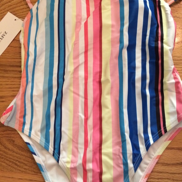💙NWT Zaful Multicolored Swimsuit (Small)💙 - Picture 7 of 8